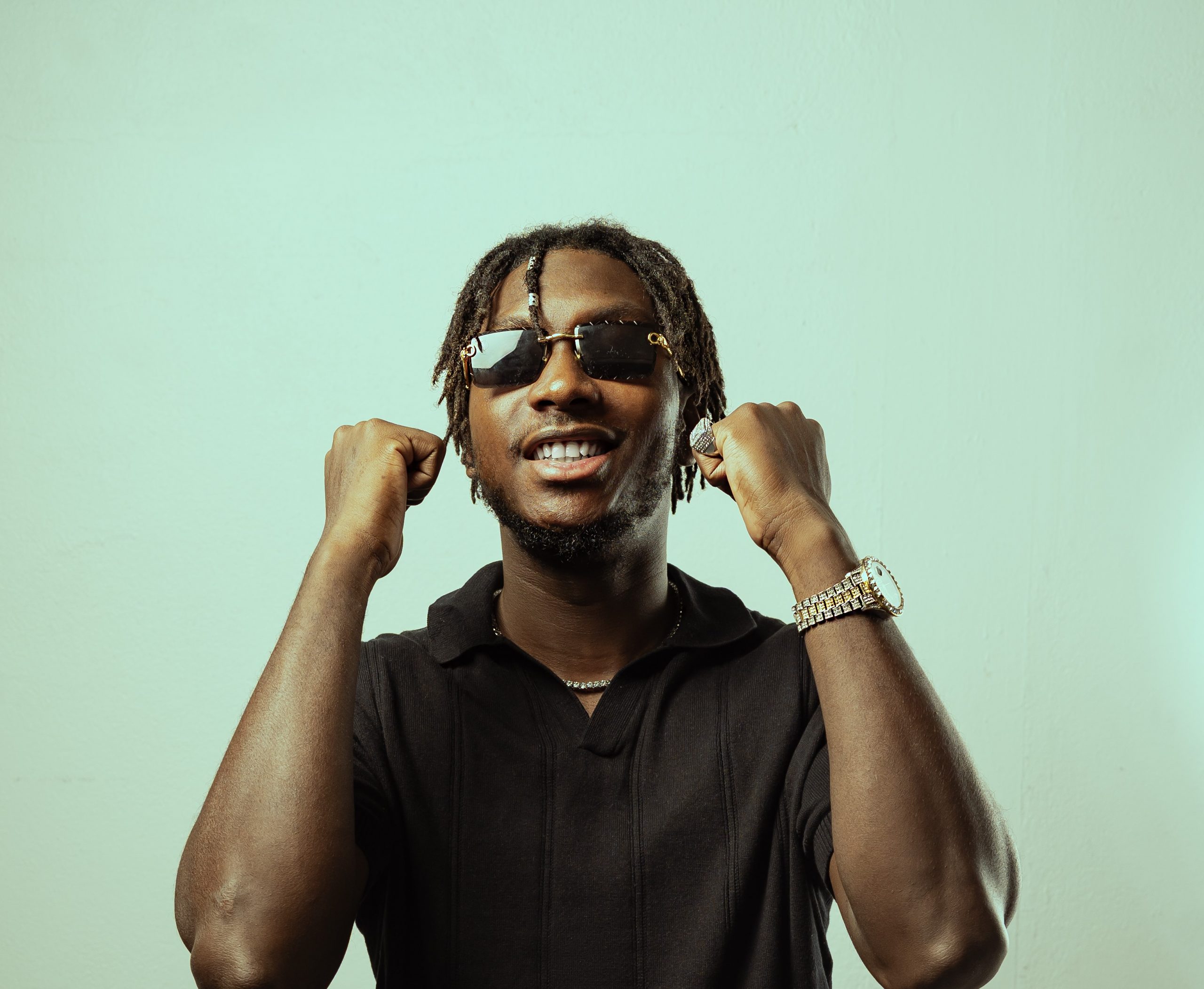 🇫🇷 Interview exclusive avec Yakstrike : vérité, musique et lunettes emblématiques